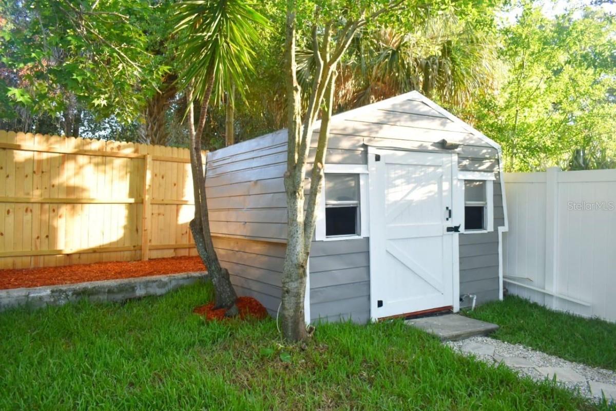 RIVER VILLAGE - Residential Lease