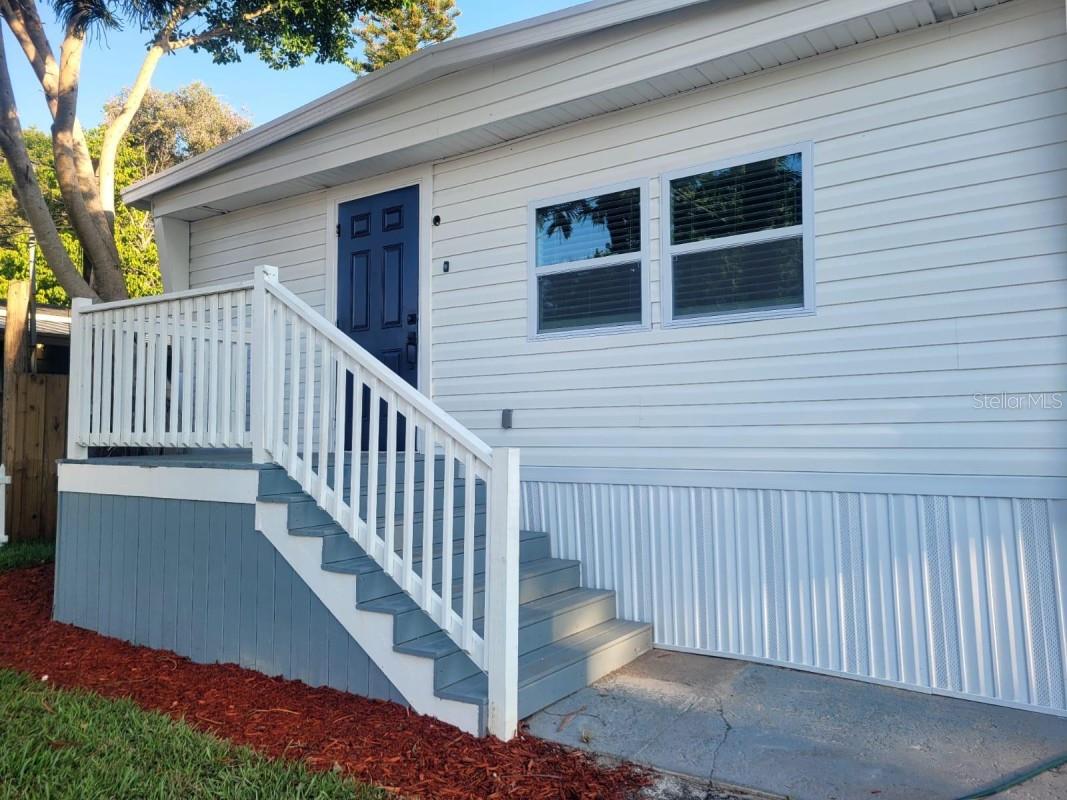 RIVER VILLAGE - Residential Lease