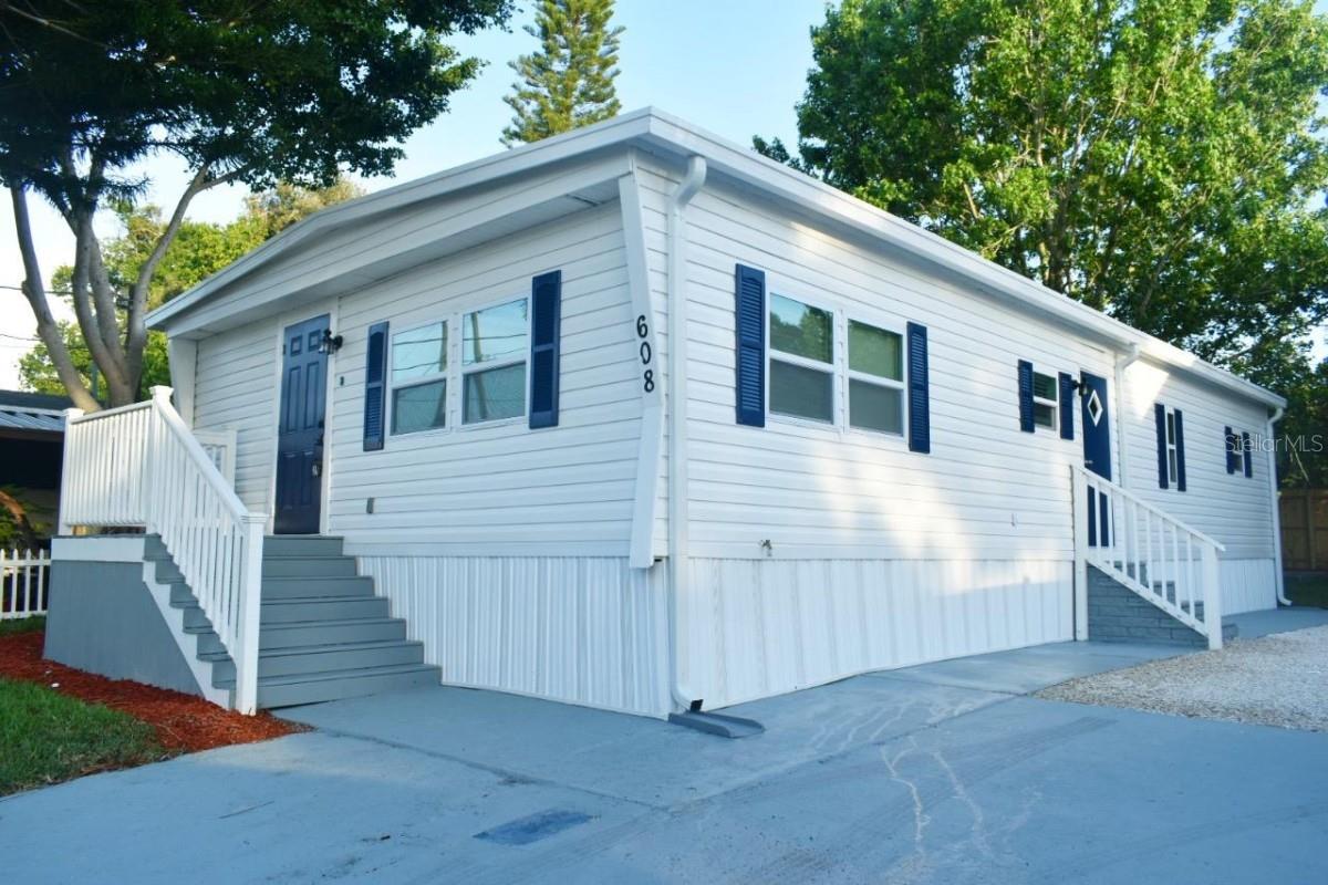 RIVER VILLAGE - Residential Lease