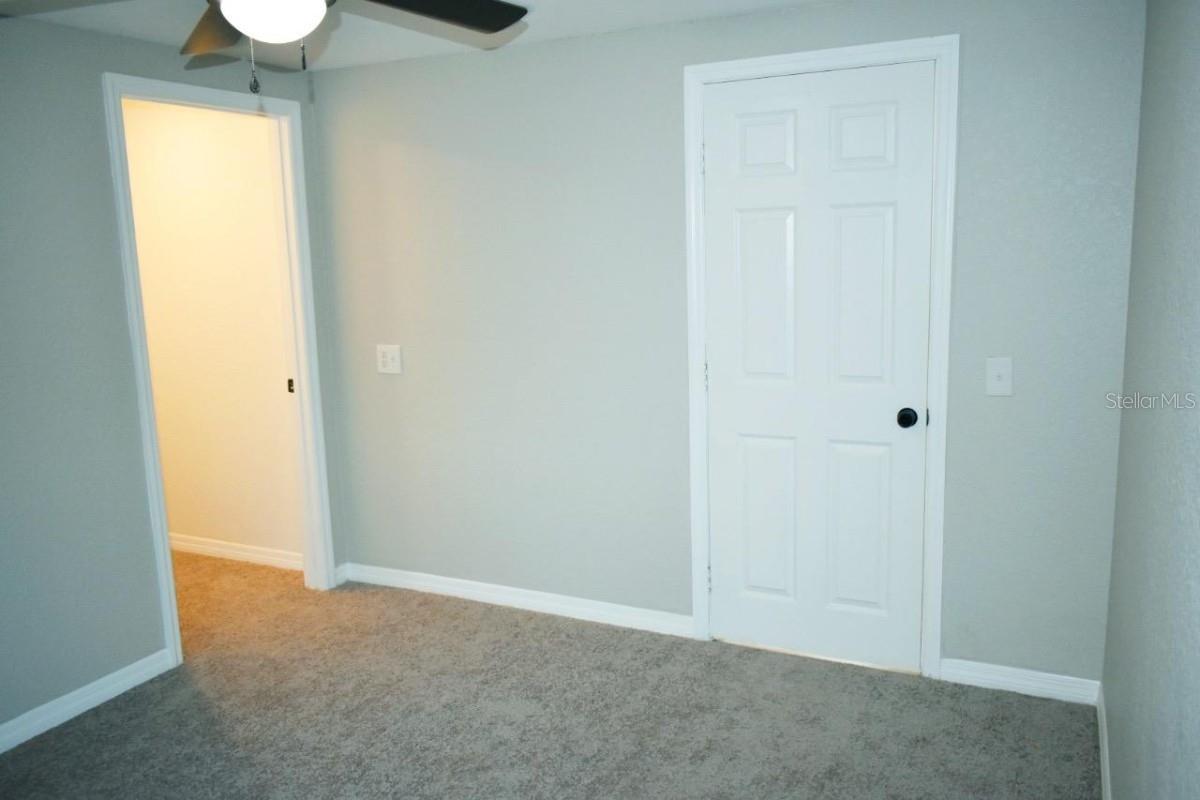 RIVER VILLAGE - Residential Lease