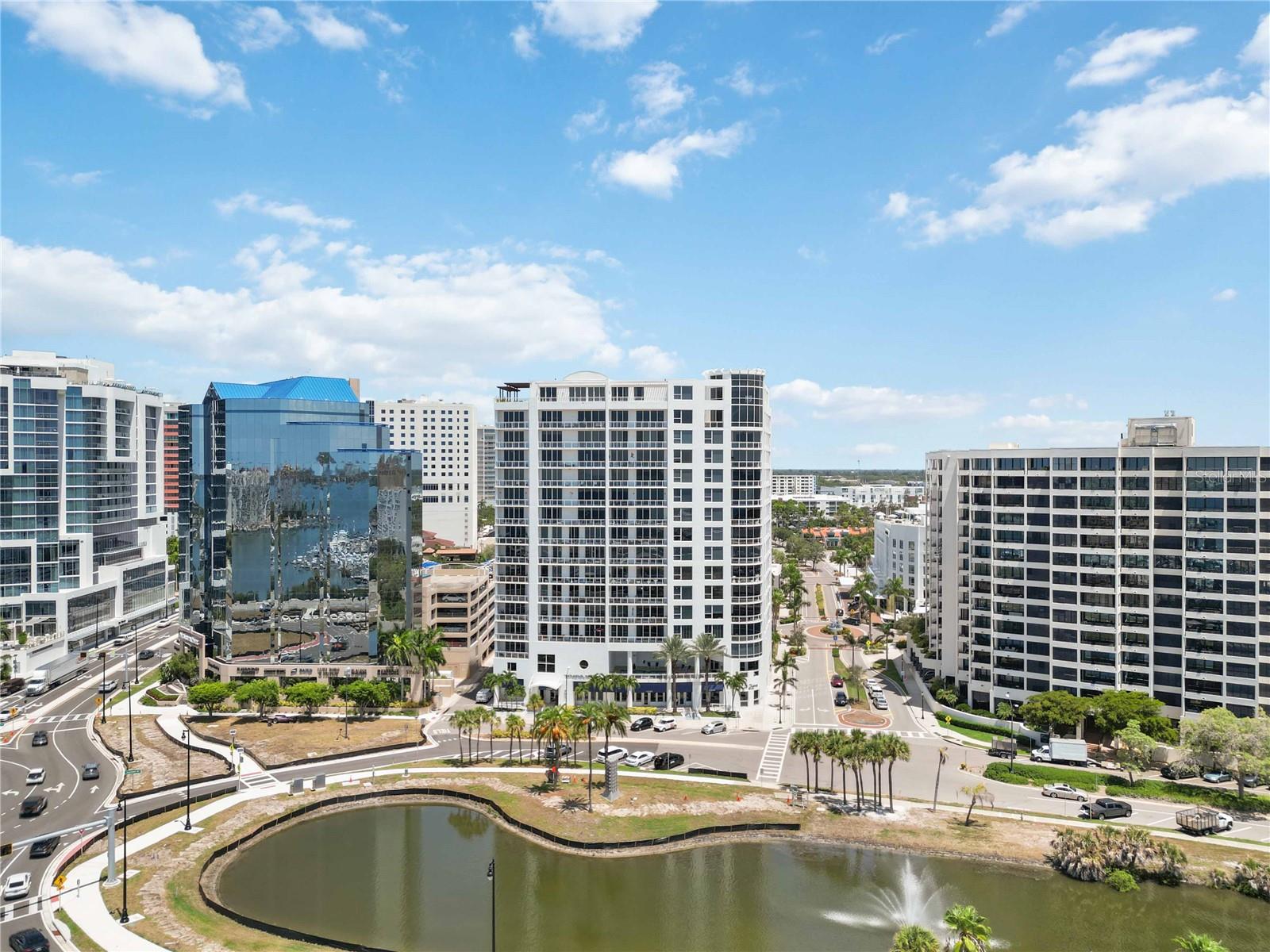 MARINA TOWER - Residential