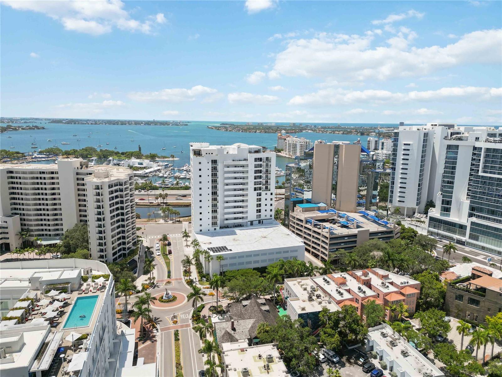 MARINA TOWER - Residential