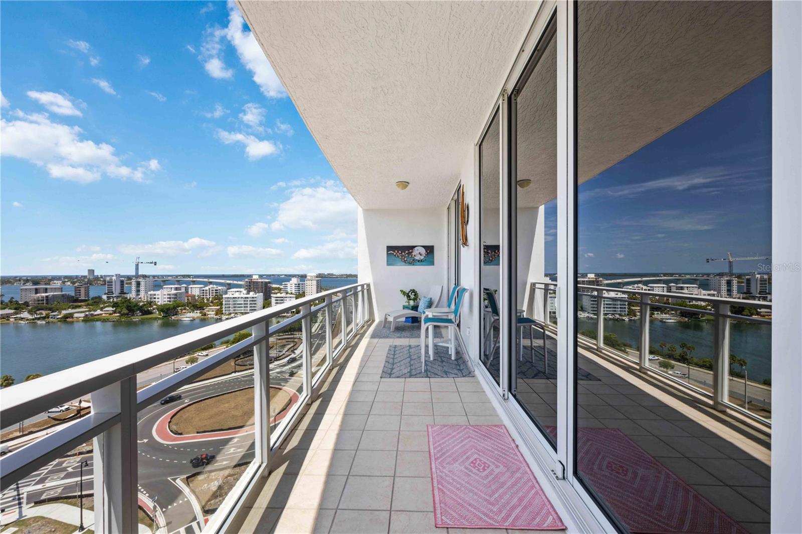 MARINA TOWER - Residential