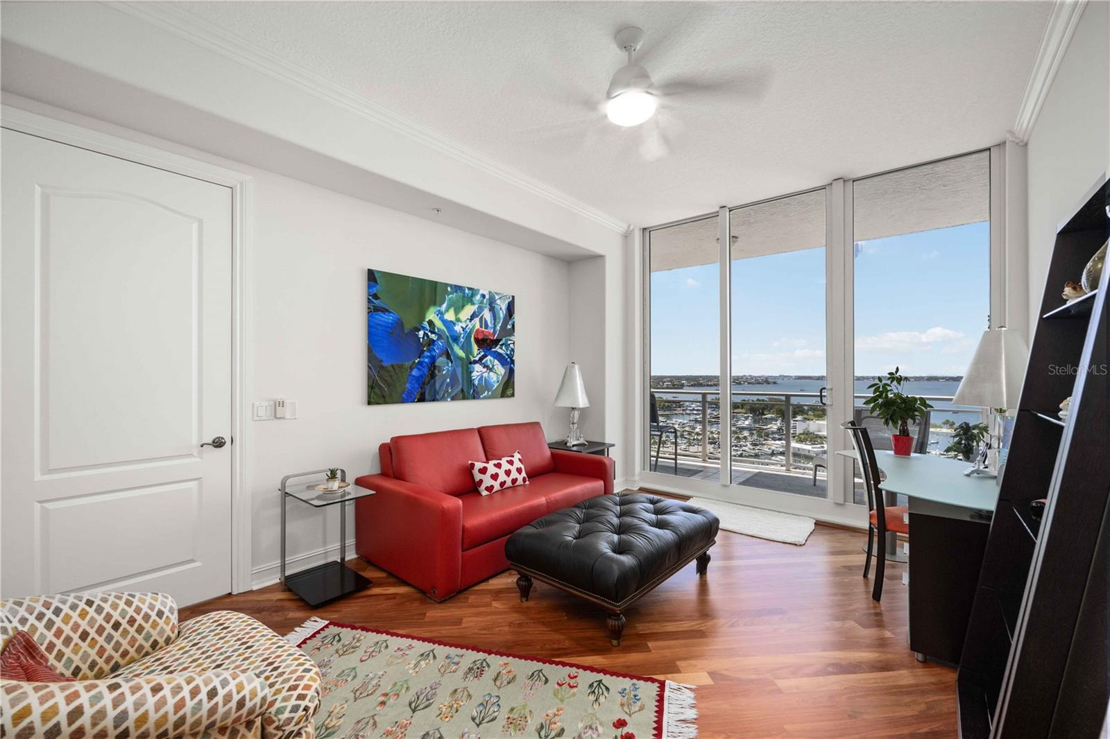 MARINA TOWER - Residential