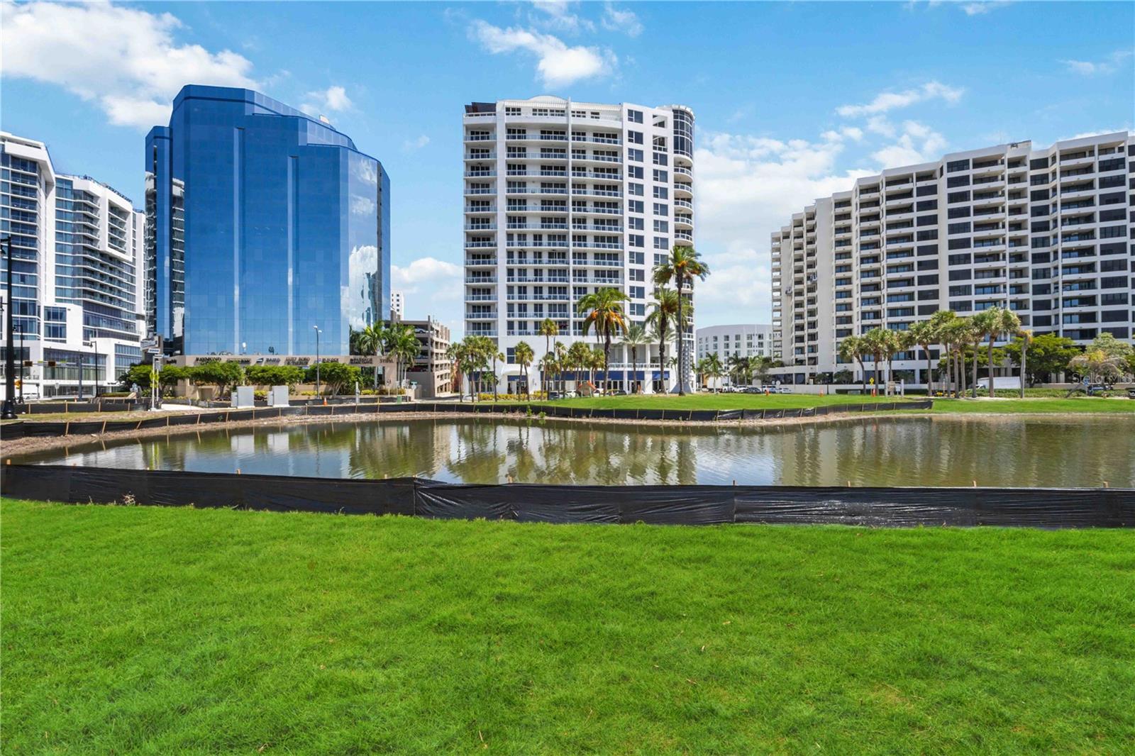 MARINA TOWER - Residential