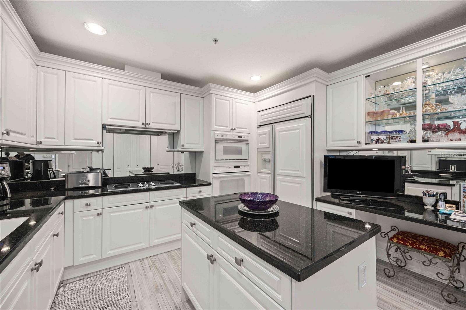 MARINA TOWER - Residential