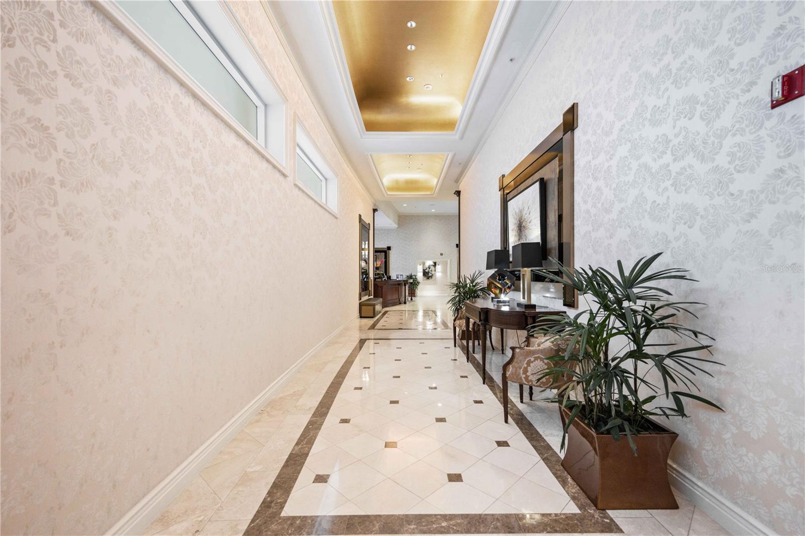 MARINA TOWER - Residential