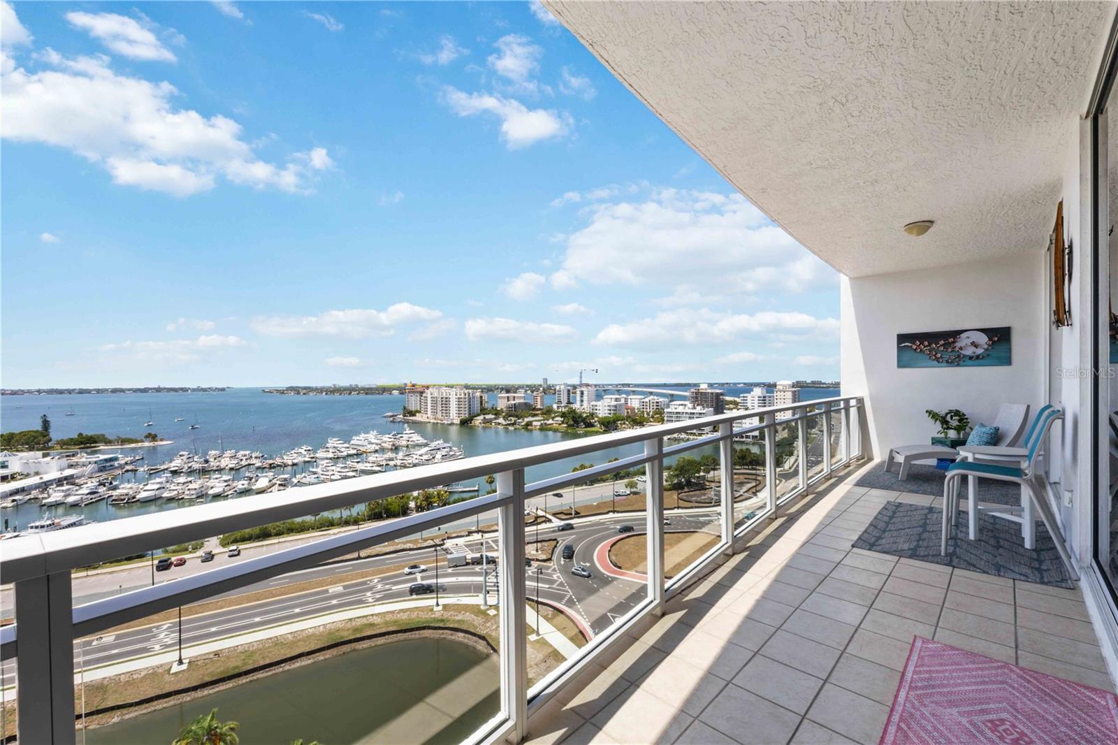 MARINA TOWER - Residential