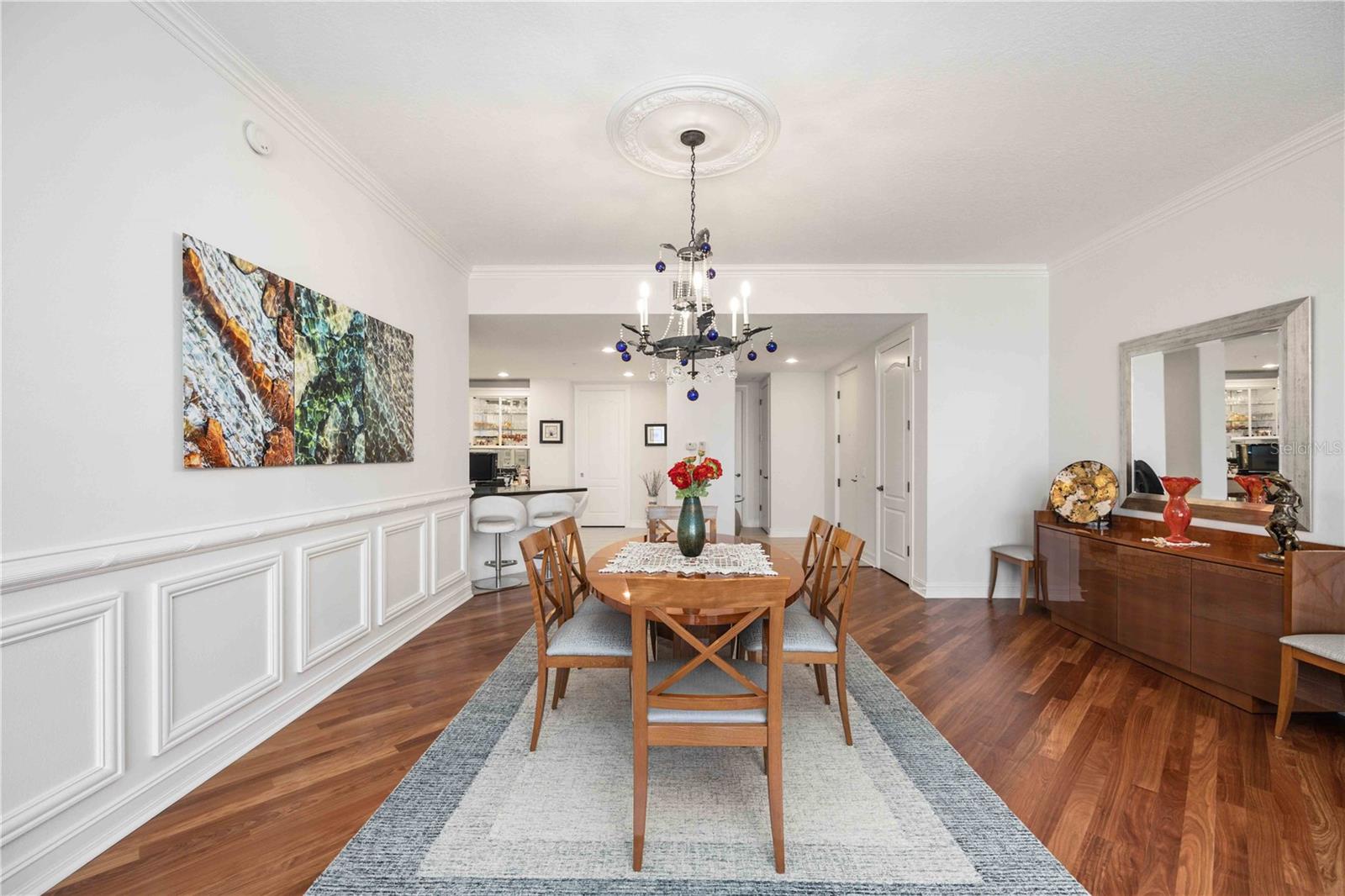 MARINA TOWER - Residential