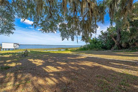 Tiny photo for 11690 SE 132nd Street Road, Ocklawaha, FL 32179 (MLS # OM724510)
