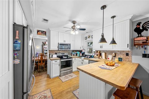 Tiny photo for 11690 SE 132nd Street Road, Ocklawaha, FL 32179 (MLS # OM724510)