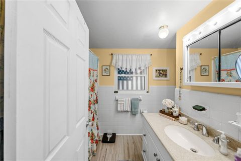 Tiny photo for 11690 SE 132nd Street Road, Ocklawaha, FL 32179 (MLS # OM724510)