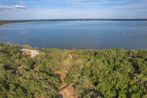 Tiny photo for 11690 SE 132nd Street Road, Ocklawaha, FL 32179 (MLS # OM724510)