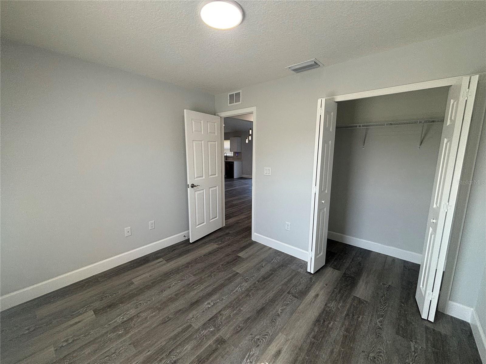 ROLLING RANCH ESTATE - Residential Lease