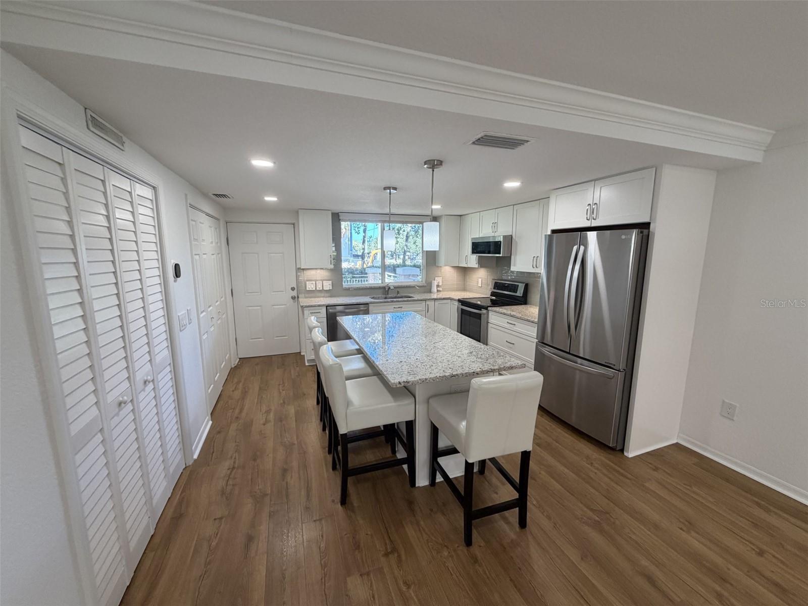 648 COHEN WAY 0