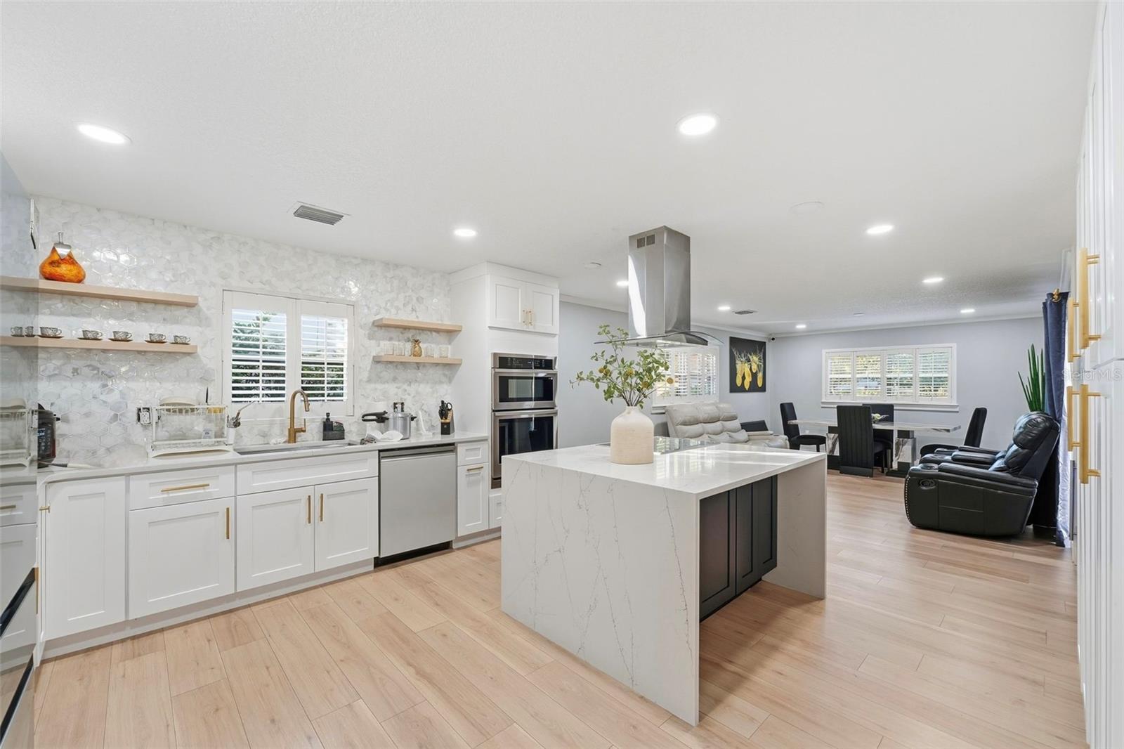 DOVER SHORES ADD 11 - Residential