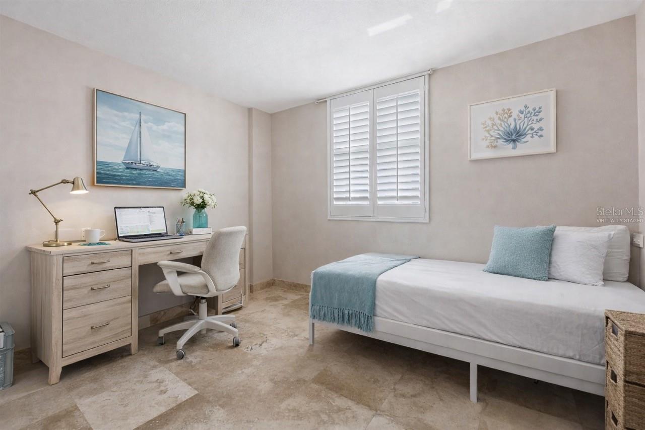 RAINTREE CONDO - Residential