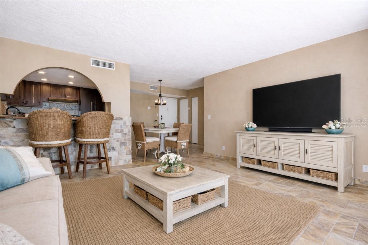 RAINTREE CONDO - Residential