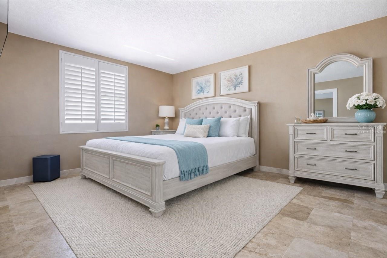 RAINTREE CONDO - Residential