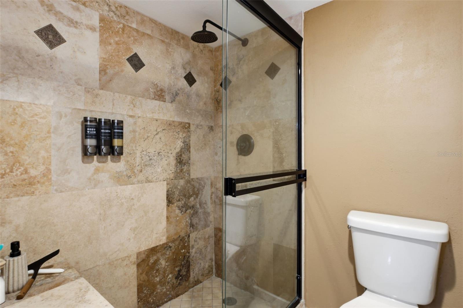 RAINTREE CONDO - Residential