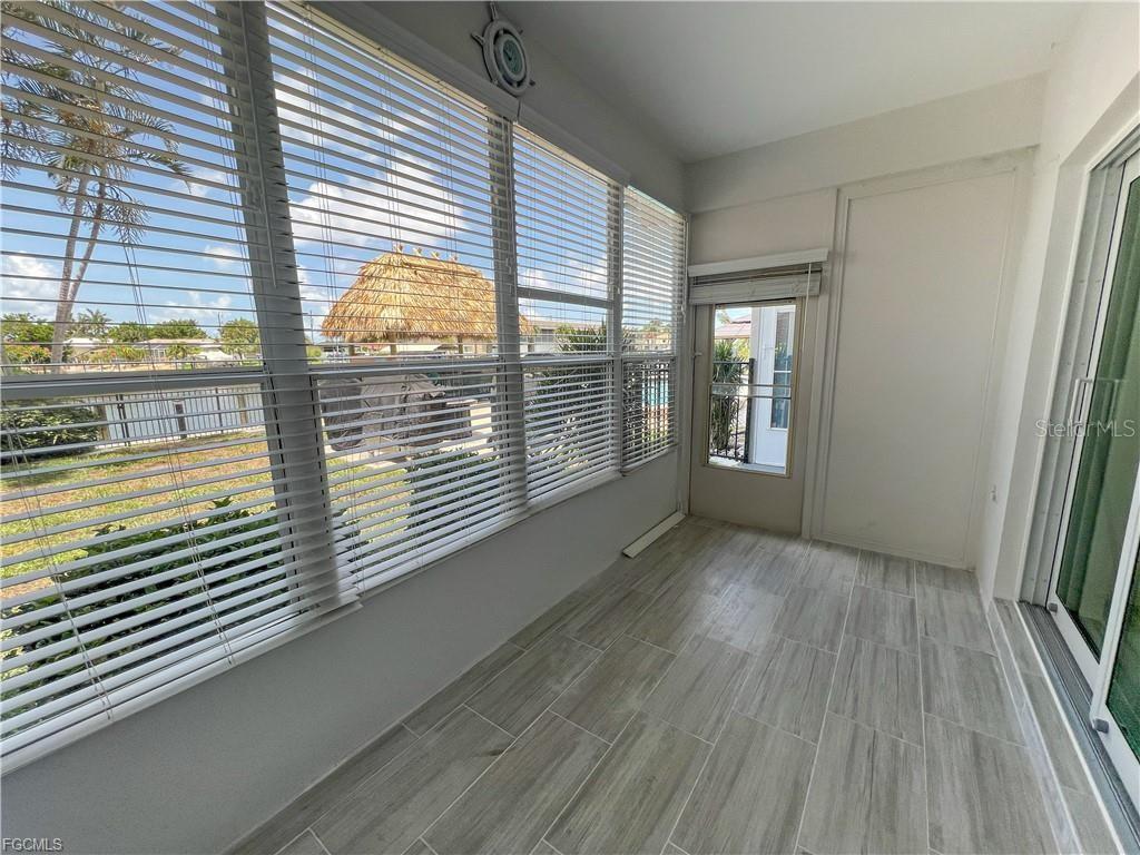 WATERGATE CONDO - Residential