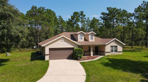 A home in HAWTHORNE