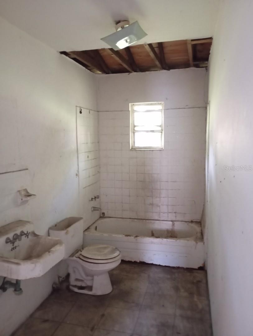 LINCOLN PARK ADD - Residential Income