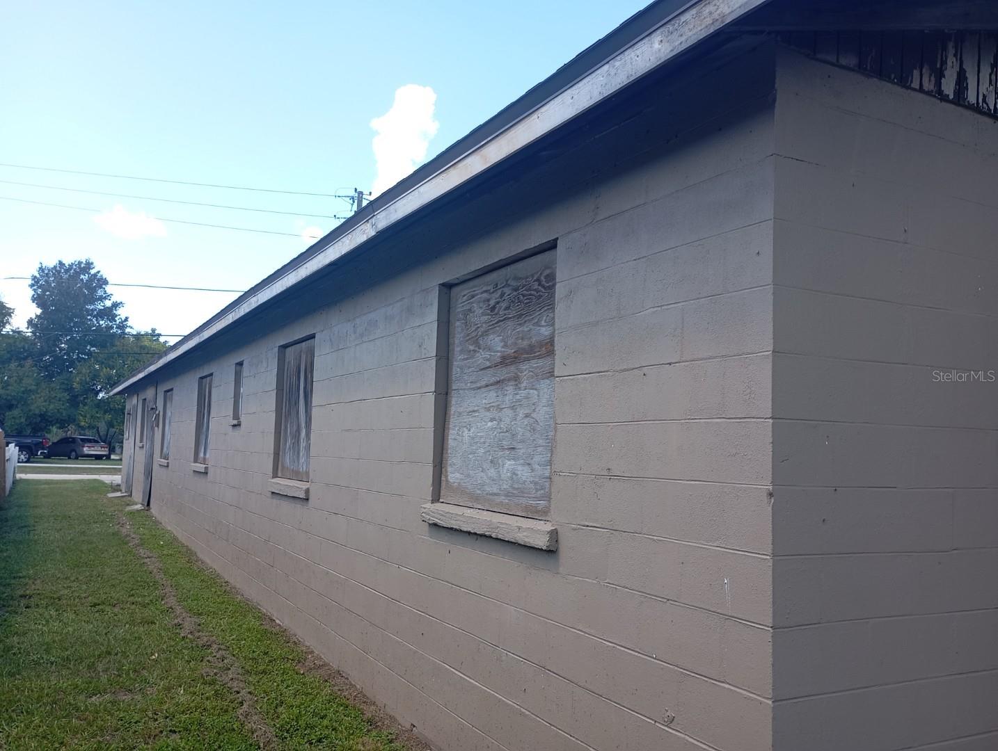 LINCOLN PARK ADD - Residential Income