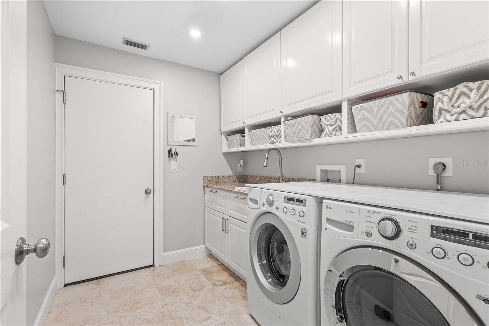 TIMBERLAKES - Residential