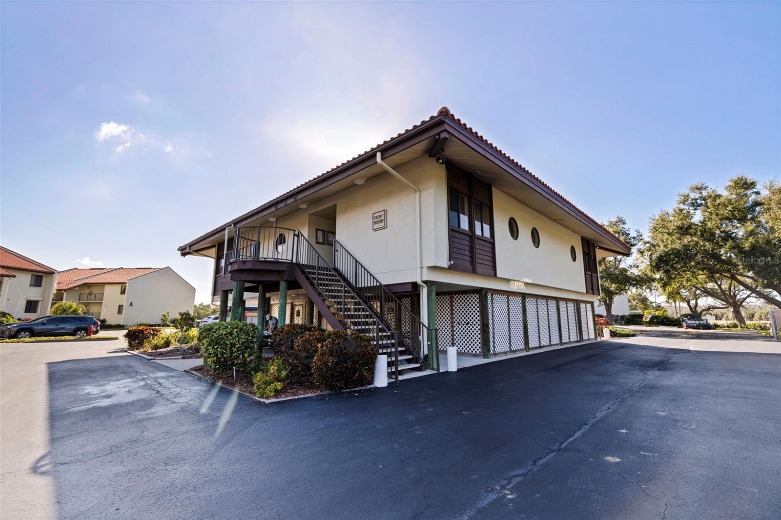 WANDER RESIDENCES OF TIERRA VERDE - Residential