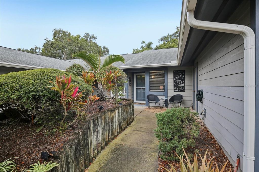 Photo of 39650 Us Highway 19 Highway N #135, Tarpon Springs, FL 34689 (MLS # TB8494783)