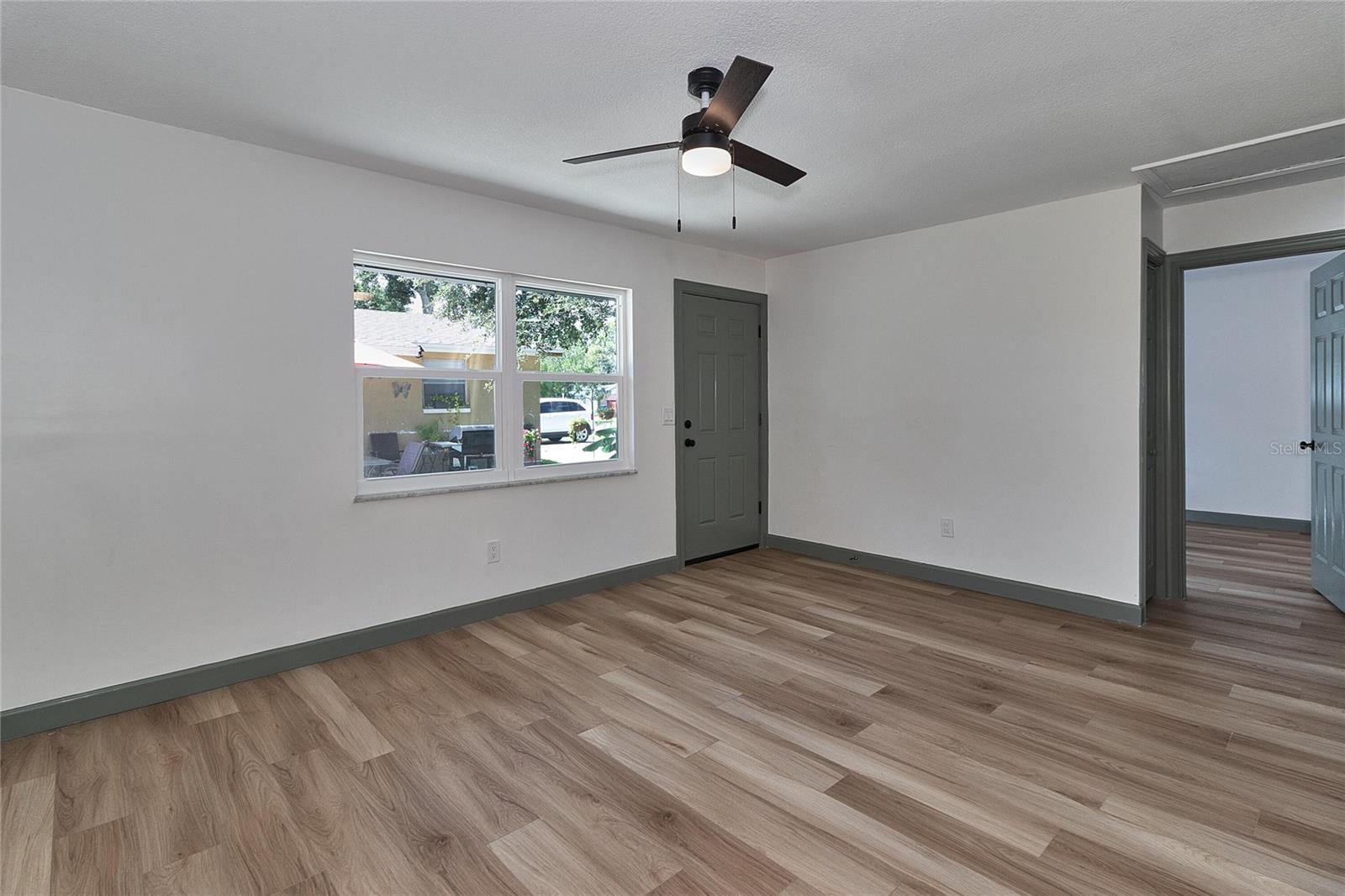 PINE HILLS - Residential Income