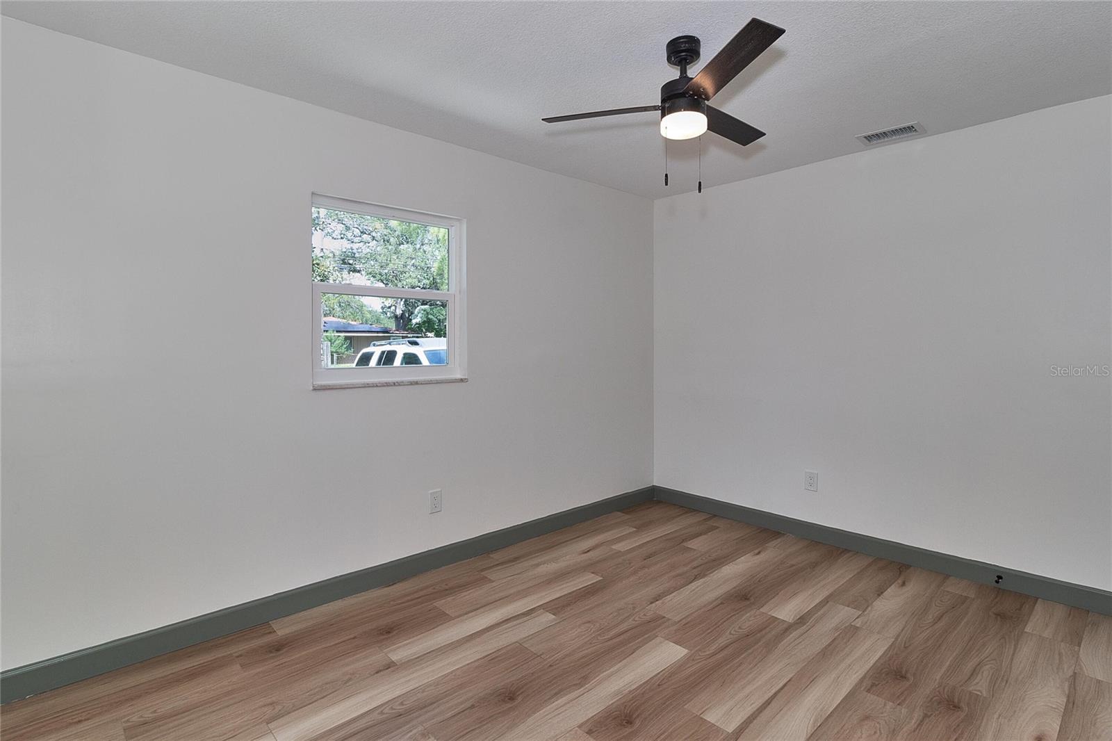 PINE HILLS - Residential Income