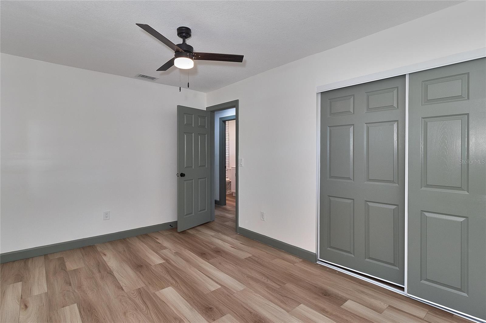 PINE HILLS - Residential Income