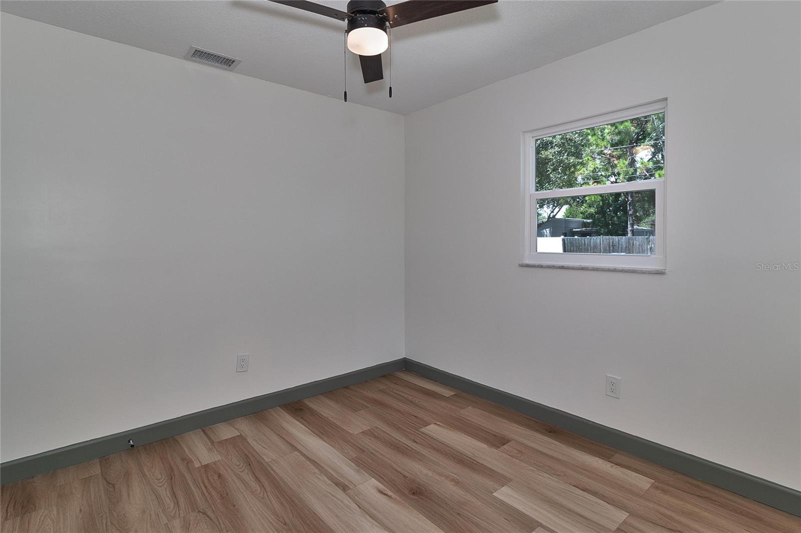 PINE HILLS - Residential Income