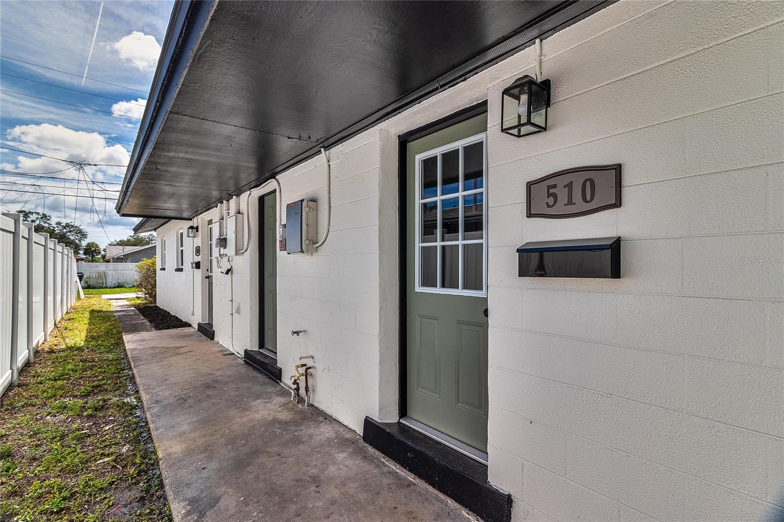 PINE HILLS - Residential Income