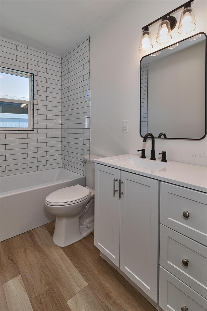 PINE HILLS - Residential Income