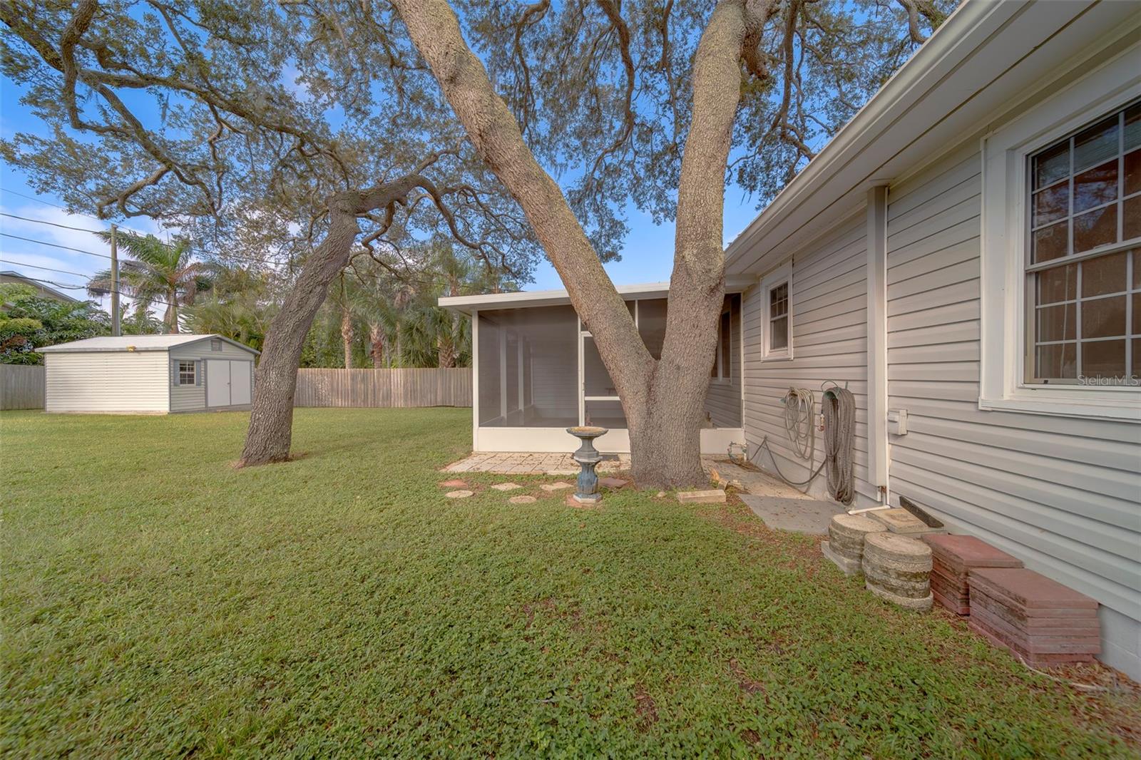 BAY TERRACE & BAY TERRACE ADD - Residential