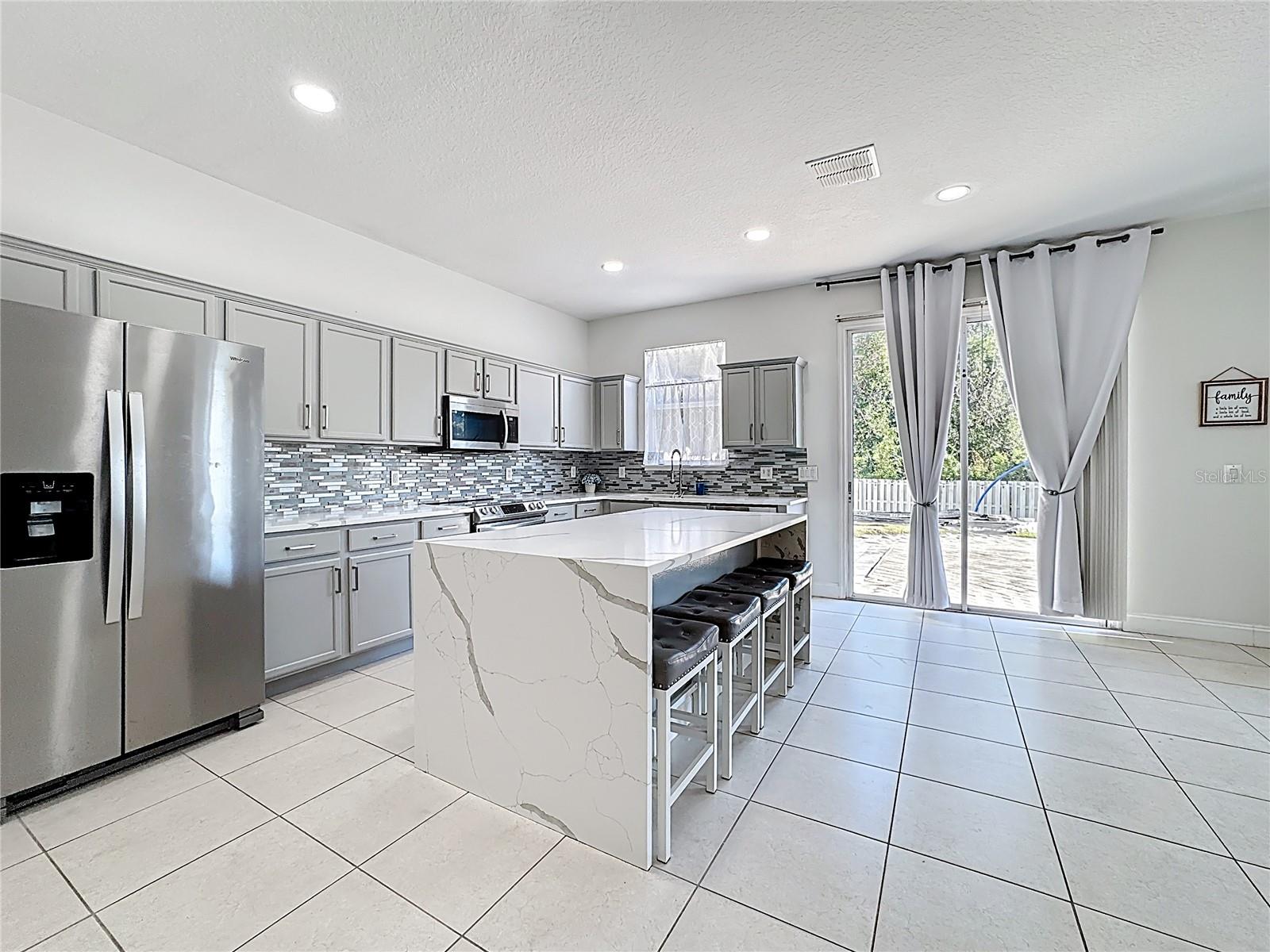 MEADOW CREEK 44/58 - Residential