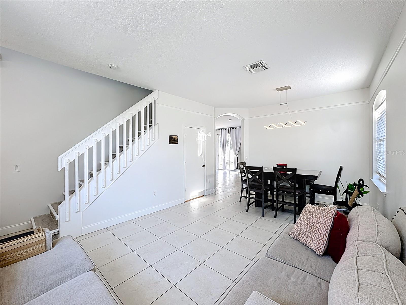 MEADOW CREEK 44/58 - Residential