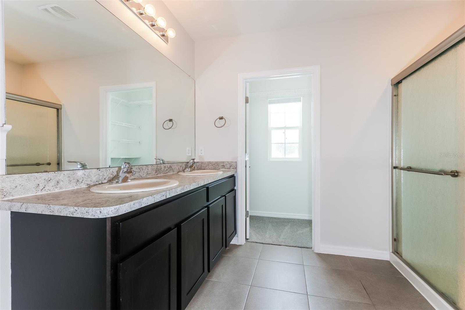 THE OAKS - Residential