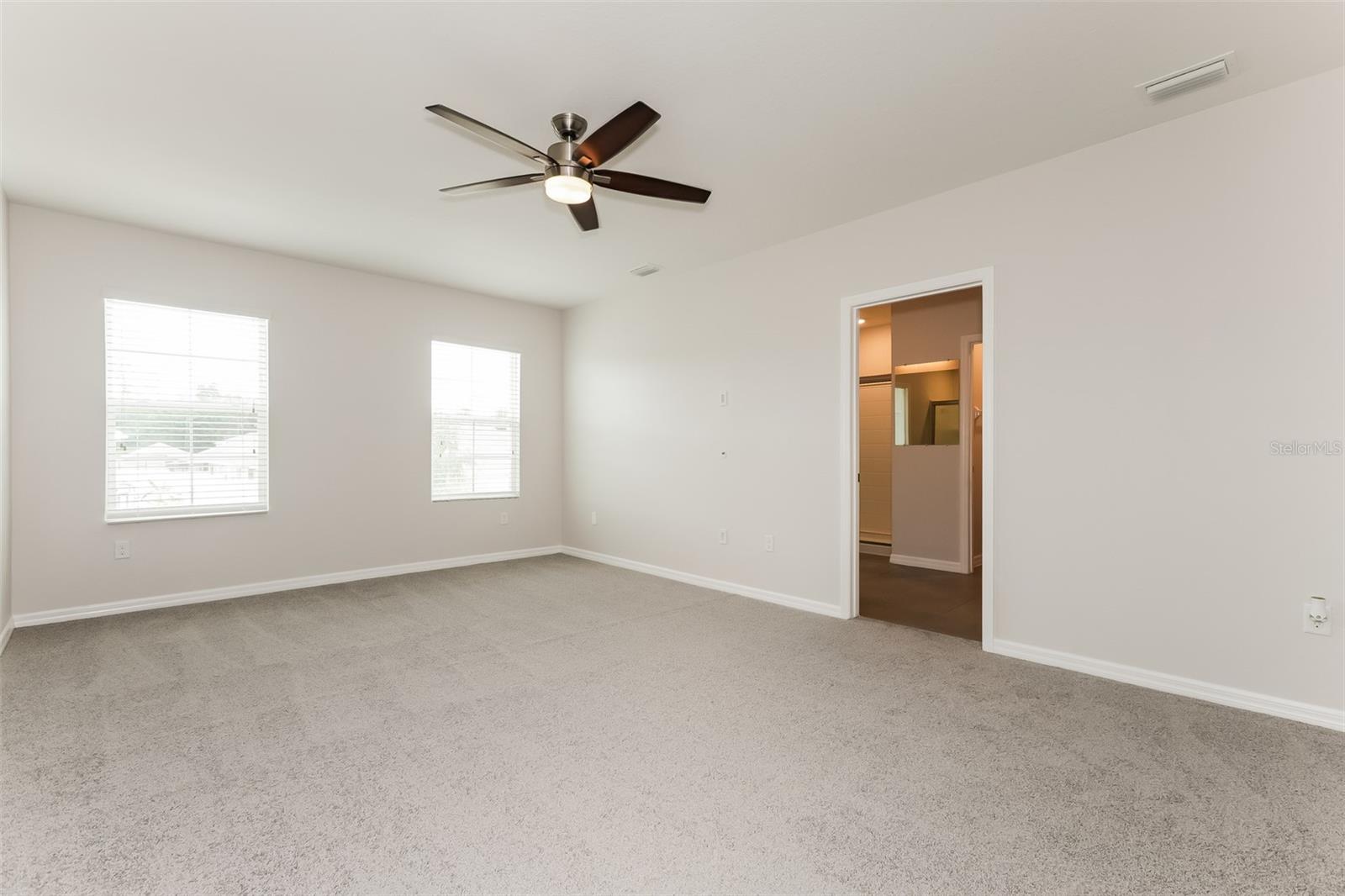 THE OAKS - Residential