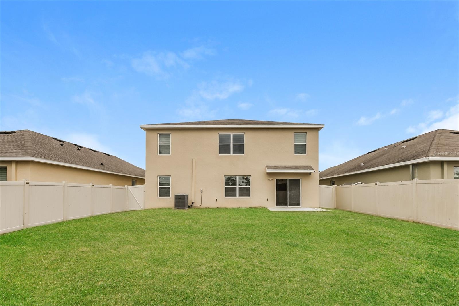 THE OAKS - Residential