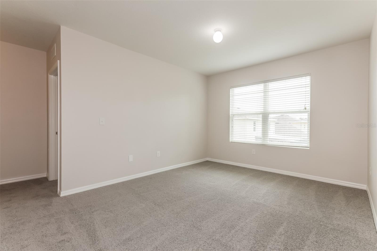 THE OAKS - Residential