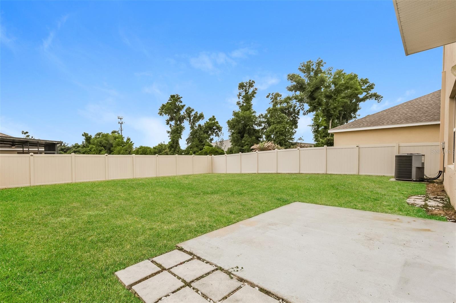 THE OAKS - Residential