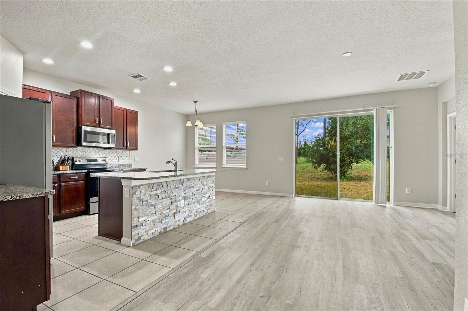 1135 GARRETT GILLIAM DRIVE