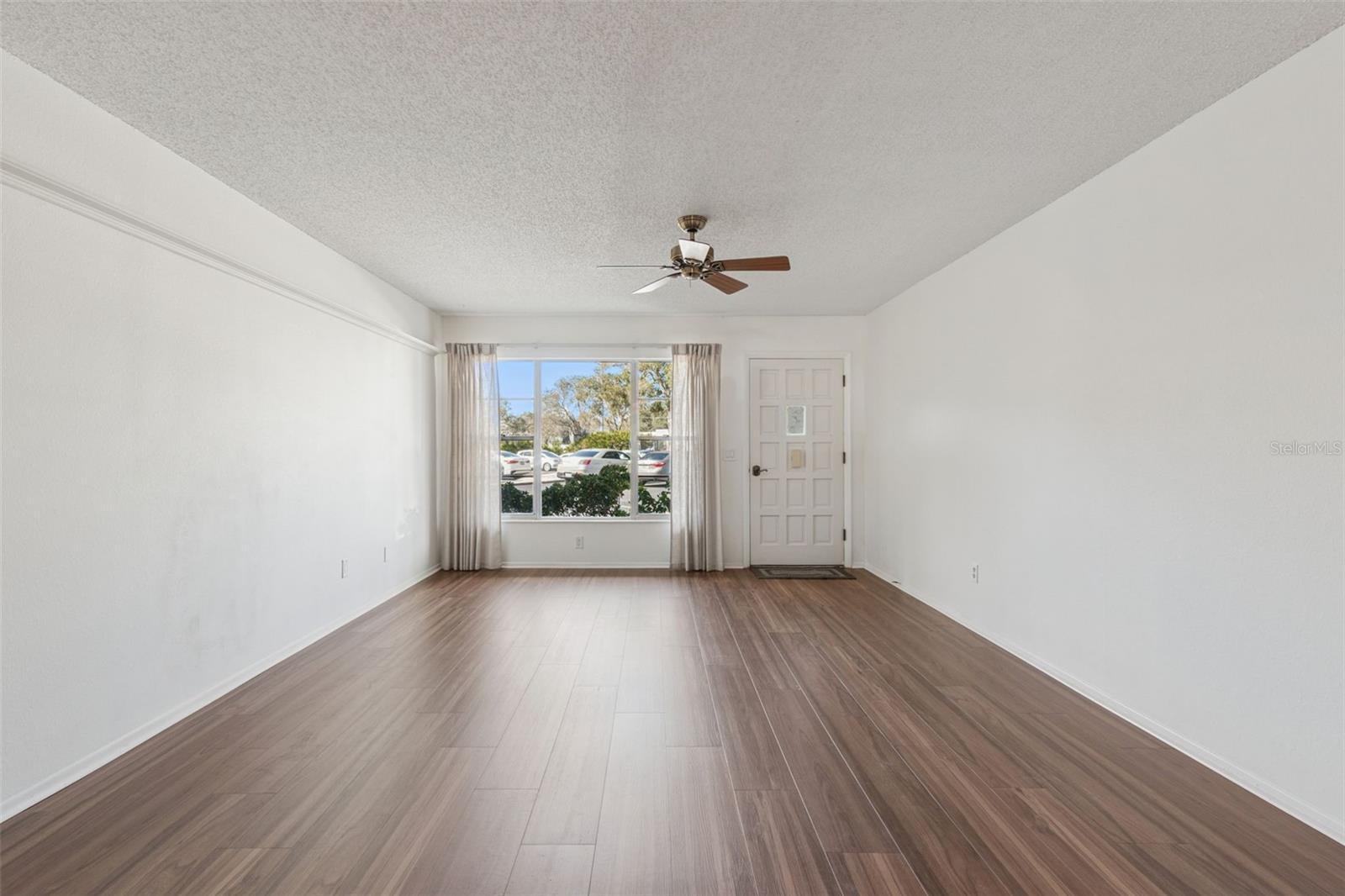 2359 FINLANDIA LANE 5