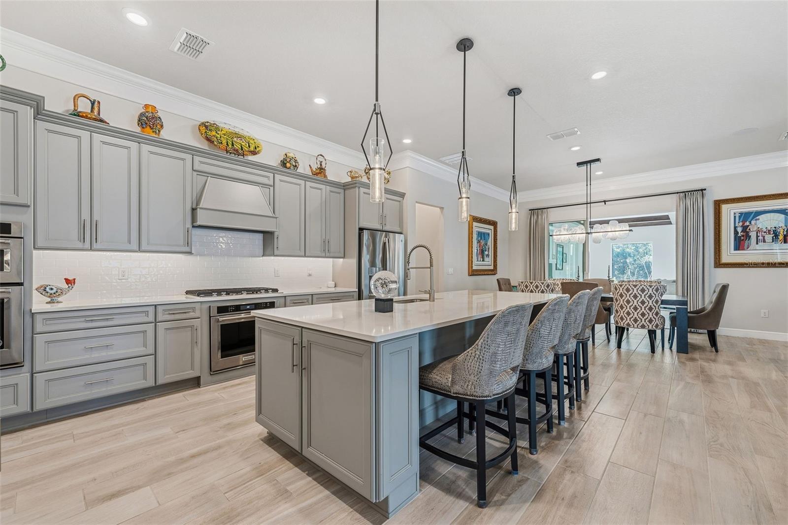 2722 RIVER CREEK LANE