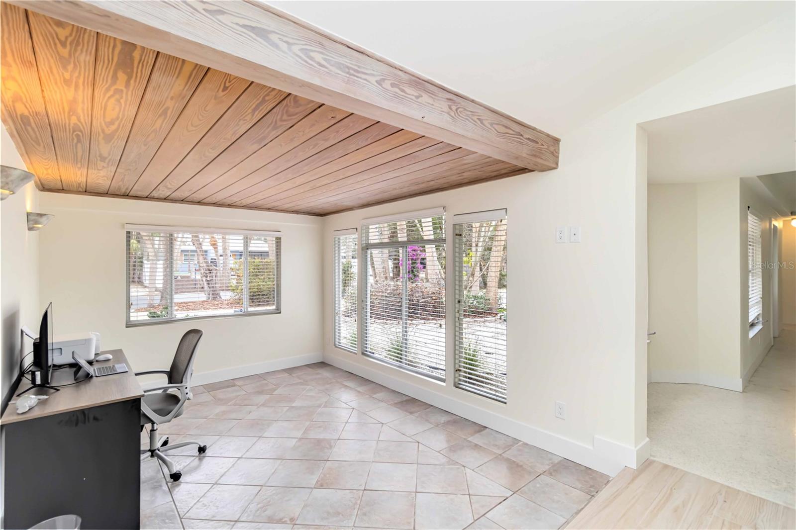 SIESTA BEACH - Residential