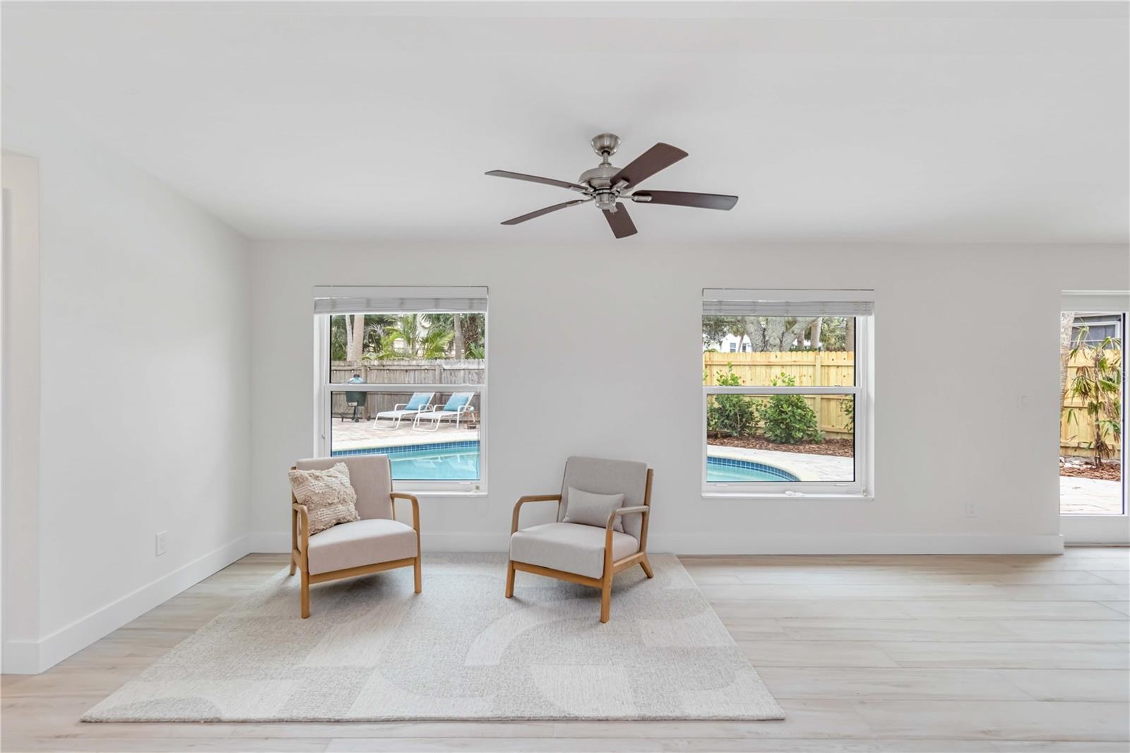 SIESTA BEACH - Residential